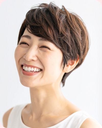レイヤーカットの女性の写真